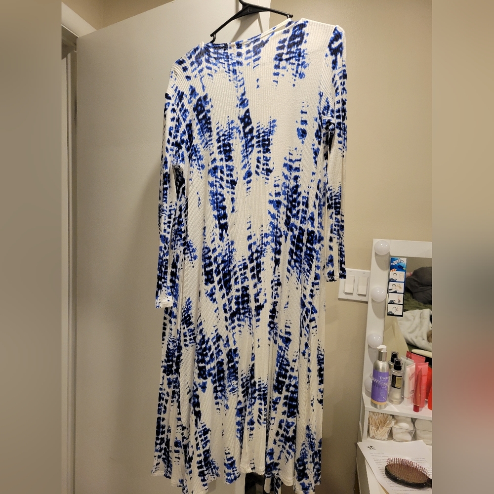 Lularoe Tie dye Sarah